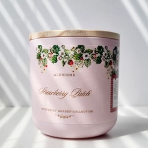 Strawberry patch candle